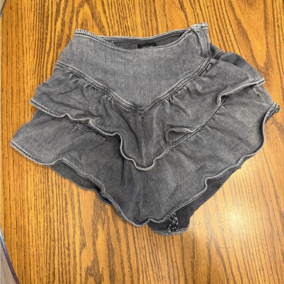 MOTHER The Ruffle Mini Skirt in Train
Stops - Picture 2 of 4